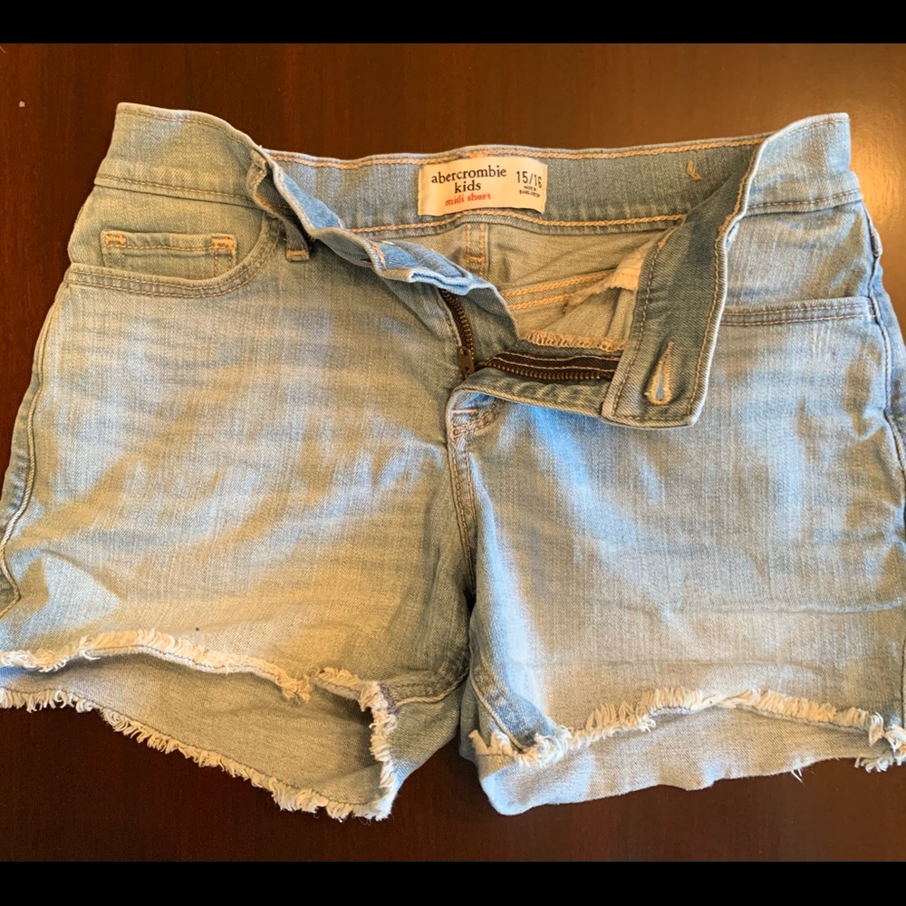 Kids 15/16 A&F washed denim shorts distressed A&F